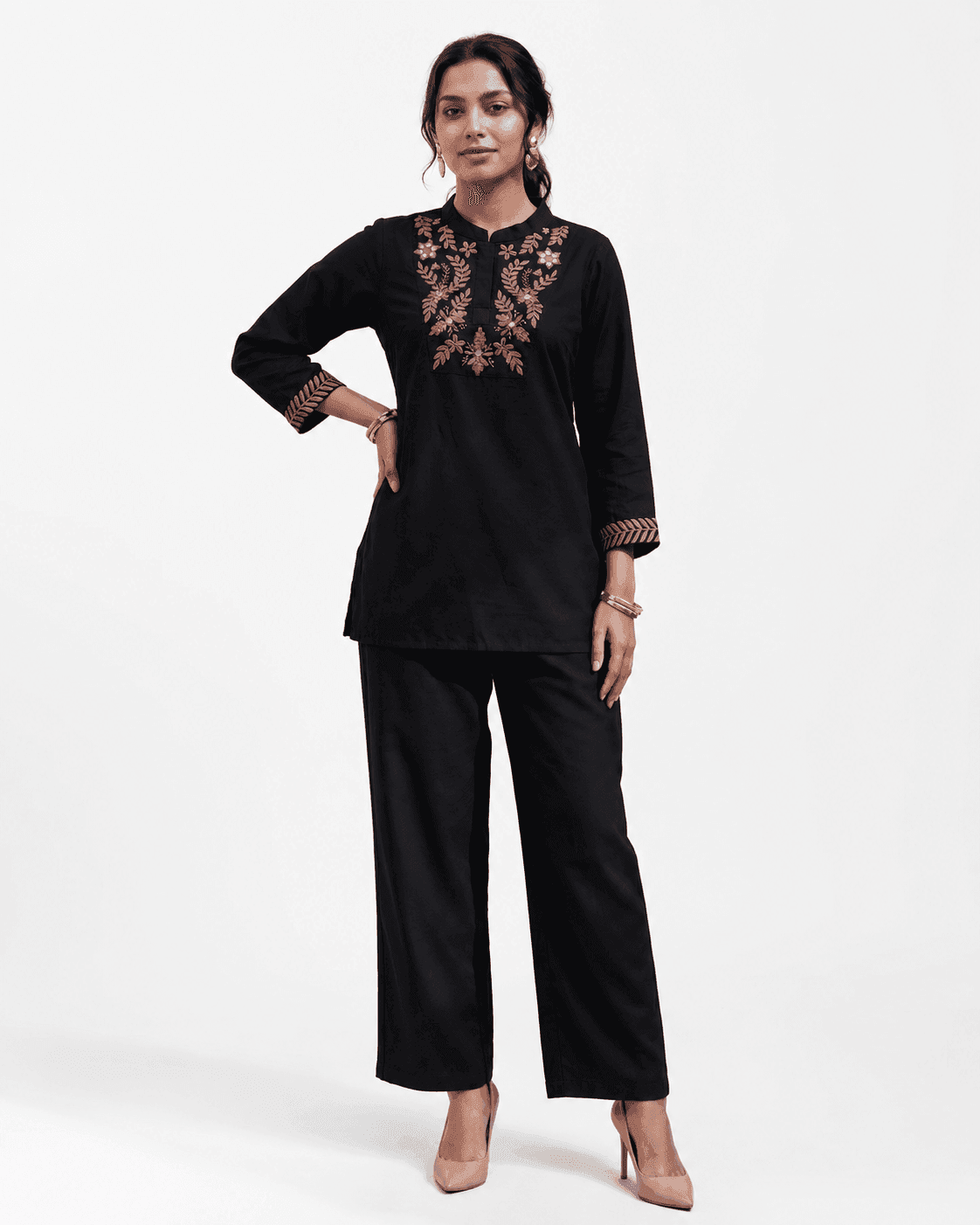 MOOH BLACK view 6