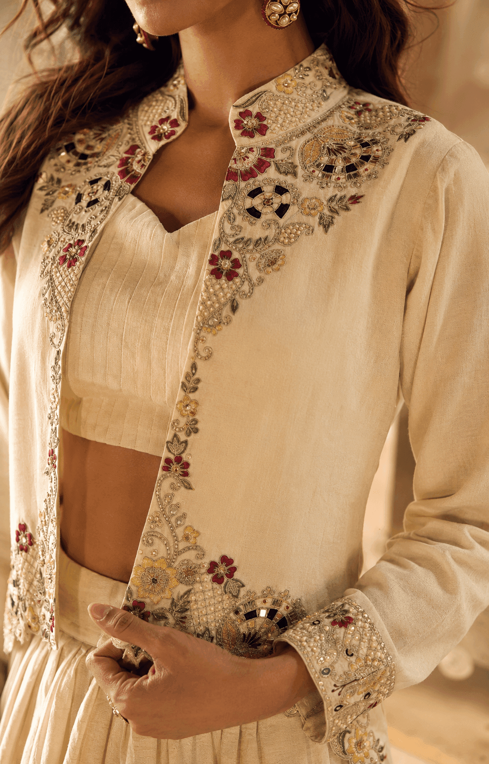 MOOH IVORY view 2